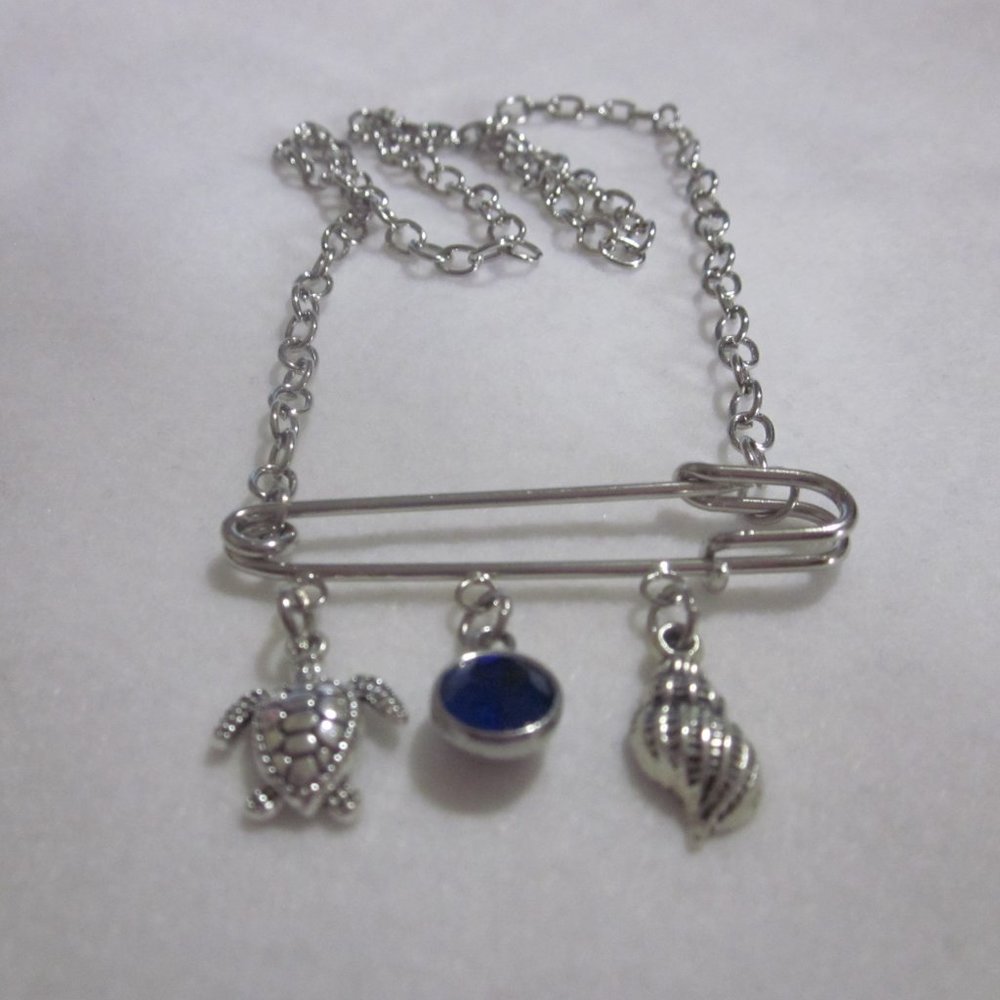 Turtle Necklace. - Picture 3 of 3